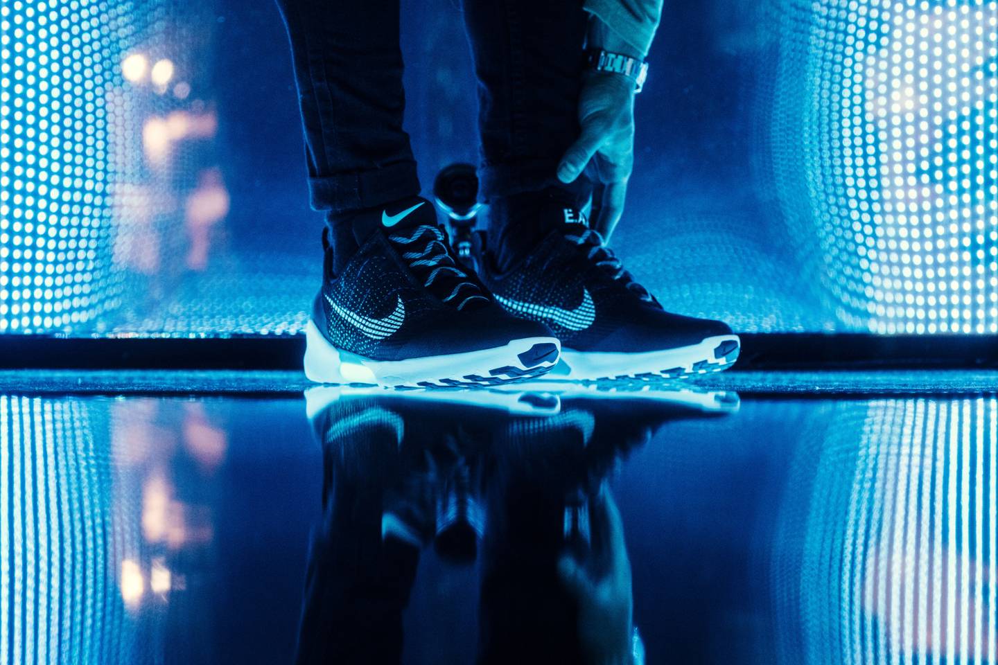 tinker hatfield self lacing shoes