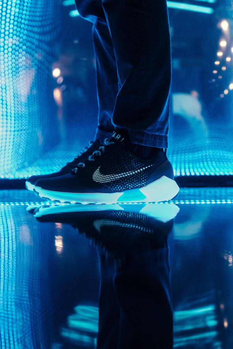 tinker hatfield self lacing shoes