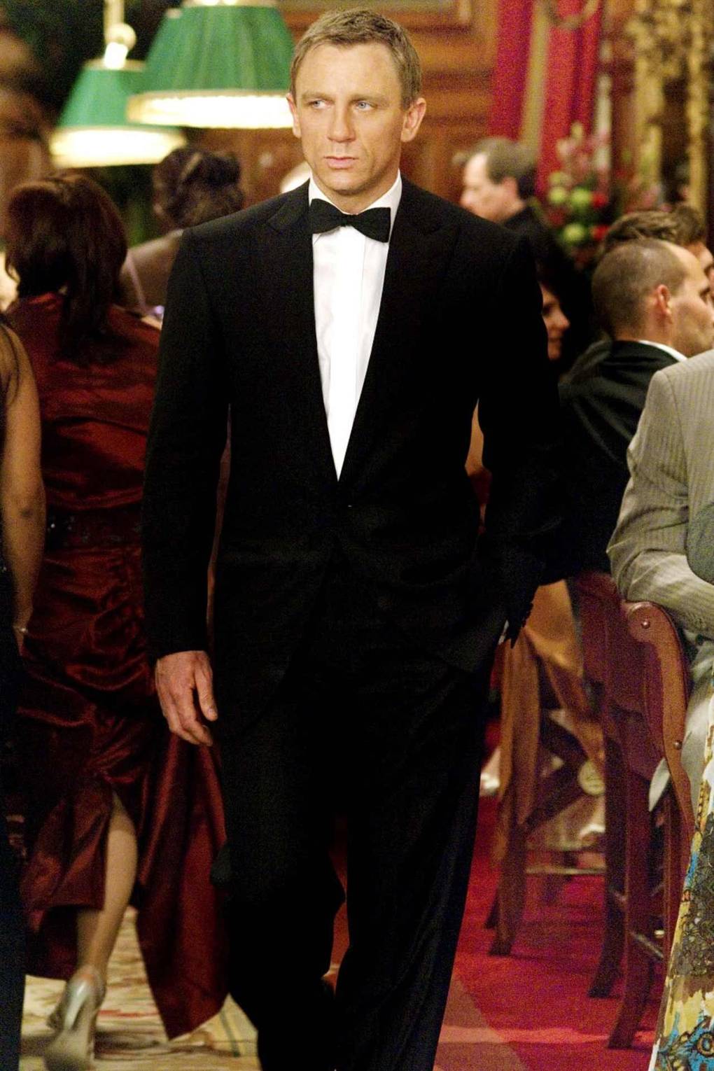 Bond james tuxedo daniel craig photo recommend dress for winter in 2019 Bond james tuxedo daniel craig photo advise to wear for winter in 2019